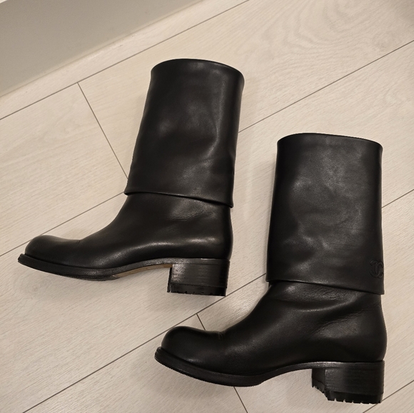 Black Leather Women's Boots - Picture 2 of 9